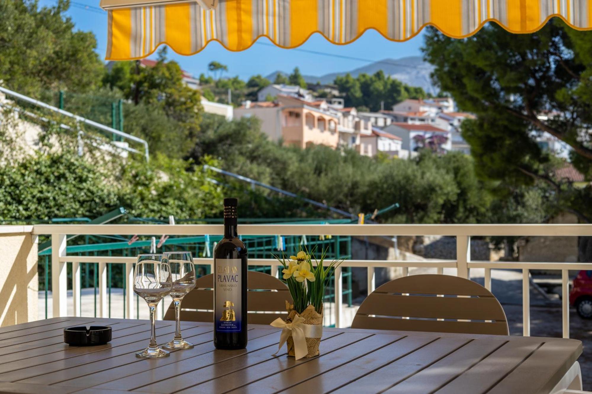 Apartments By The Sea Duce, Omis - 946 Duće Exterior foto