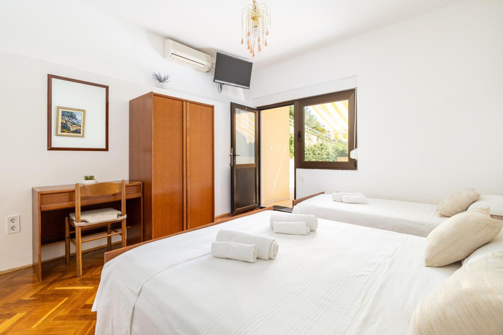 Apartments By The Sea Duce, Omis - 946 Duće Quarto foto